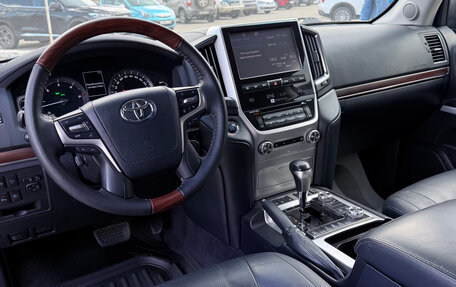 Toyota Land Cruiser 200, 2016 год, 5 500 000 рублей, 17 фотография