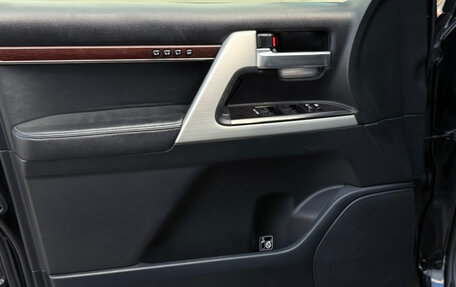 Toyota Land Cruiser 200, 2016 год, 5 500 000 рублей, 14 фотография