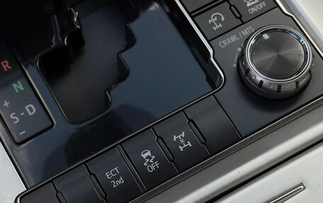 Toyota Land Cruiser 200, 2016 год, 5 500 000 рублей, 24 фотография