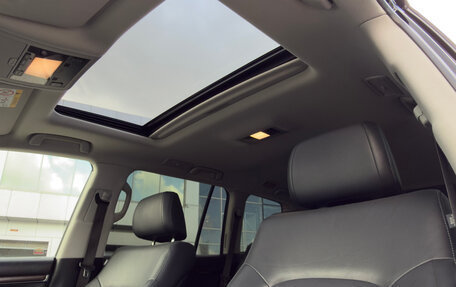 Toyota Land Cruiser 200, 2016 год, 5 500 000 рублей, 28 фотография