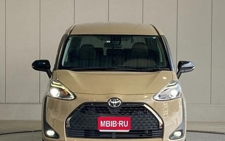 Toyota Sienta II, 2021 год, 1 050 000 рублей, 2 фотография