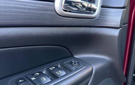 Jeep Grand Cherokee, 2019 год, 3 450 000 рублей, 24 фотография