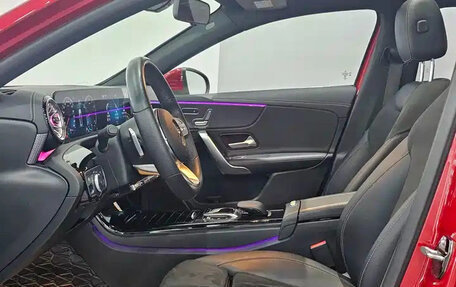 Mercedes-Benz A-Класс, 2021 год, 1 980 000 рублей, 6 фотография