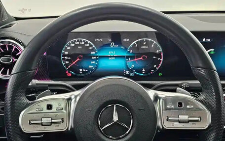 Mercedes-Benz A-Класс, 2021 год, 1 980 000 рублей, 11 фотография