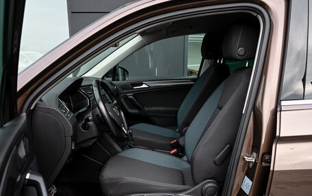 Volkswagen Tiguan II, 2020 год, 2 695 000 рублей, 10 фотография