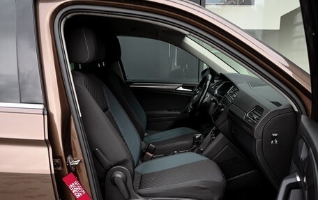 Volkswagen Tiguan II, 2020 год, 2 695 000 рублей, 11 фотография