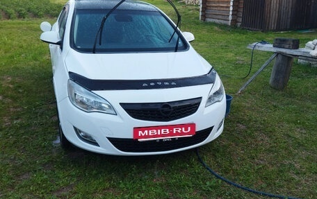 Opel Astra J, 2012 год, 720 000 рублей, 4 фотография