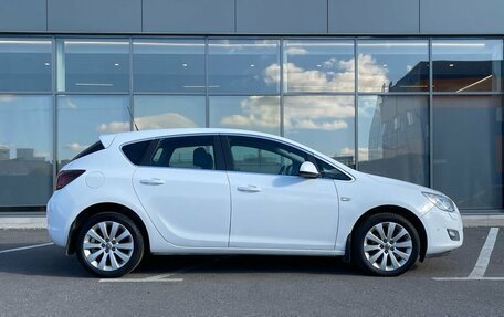 Opel Astra J, 2011 год, 599 000 рублей, 3 фотография