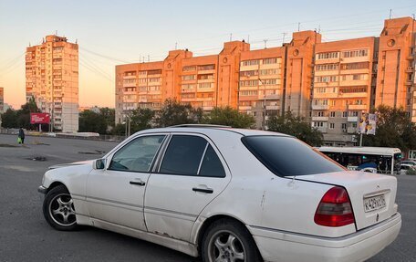 Mercedes-Benz C-Класс, 1994 год, 170 000 рублей, 2 фотография