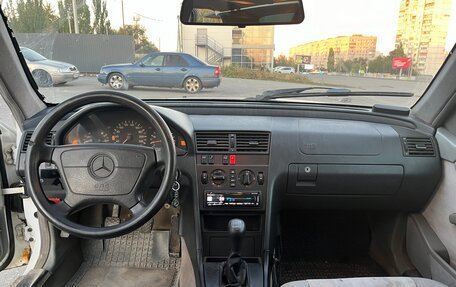 Mercedes-Benz C-Класс, 1994 год, 170 000 рублей, 4 фотография