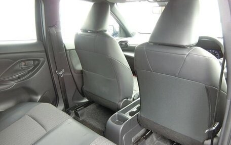 Toyota Yaris Cross, 2022 год, 1 690 000 рублей, 23 фотография