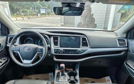 Toyota Highlander III, 2021 год, 3 084 007 рублей, 9 фотография