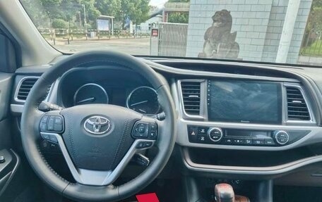 Toyota Highlander III, 2021 год, 3 084 007 рублей, 11 фотография