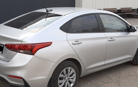 Hyundai Solaris II рестайлинг, 2019 год, 1 590 000 рублей, 3 фотография