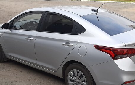Hyundai Solaris II рестайлинг, 2019 год, 1 590 000 рублей, 4 фотография