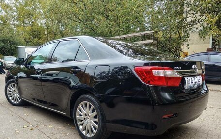 Toyota Camry, 2014 год, 1 390 000 рублей, 6 фотография