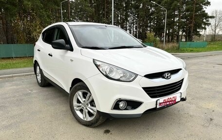 Hyundai ix35 I рестайлинг, 2012 год, 1 099 000 рублей, 2 фотография