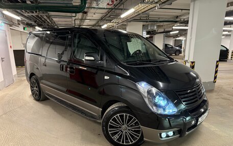 Hyundai Grand Starex Grand Starex I рестайлинг 2, 2014 год, 2 450 000 рублей, 1 фотография