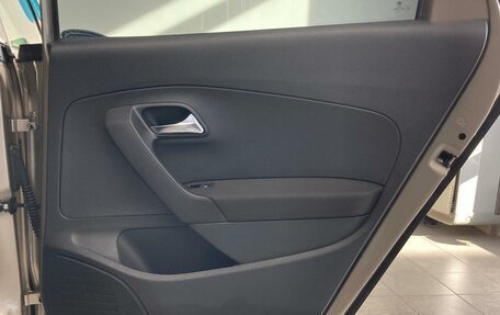 Volkswagen Polo VI (EU Market), 2015 год, 990 000 рублей, 21 фотография
