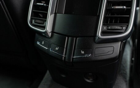 Porsche Cayenne III, 2016 год, 4 650 000 рублей, 29 фотография