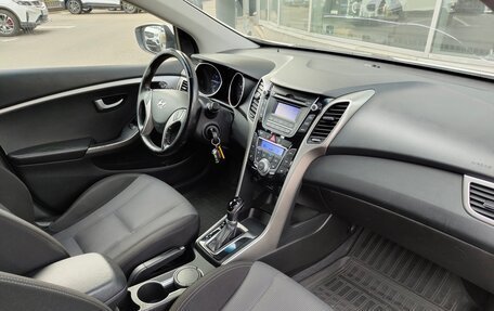 Hyundai i30 II рестайлинг, 2014 год, 991 000 рублей, 7 фотография