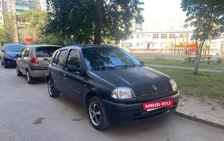 Renault Clio III, 2001 год, 120 000 рублей, 13 фотография