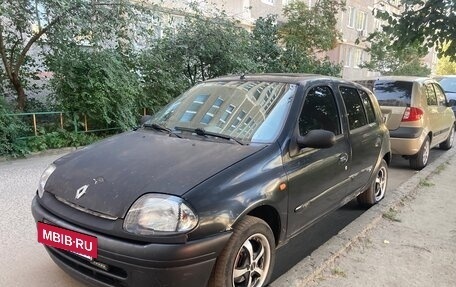 Renault Clio III, 2001 год, 120 000 рублей, 12 фотография