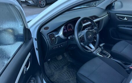 KIA Rio IV, 2021 год, 1 744 000 рублей, 5 фотография