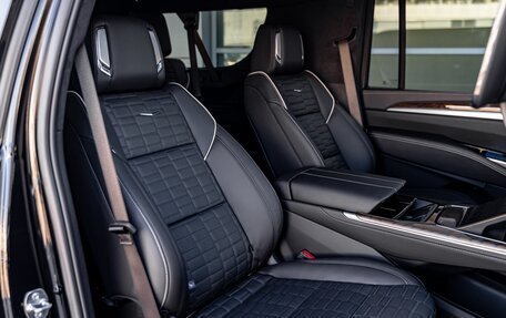 Cadillac Escalade V, 2025 год, 22 900 000 рублей, 34 фотография