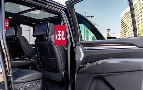 Cadillac Escalade V, 2025 год, 22 900 000 рублей, 33 фотография