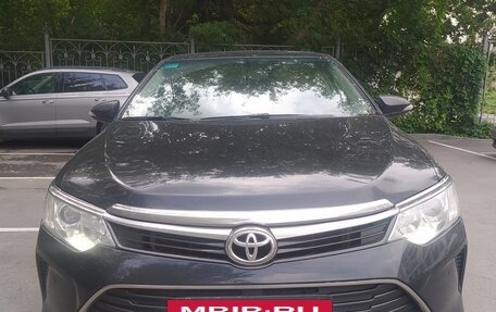 Toyota Camry, 2016 год, 1 800 000 рублей, 2 фотография