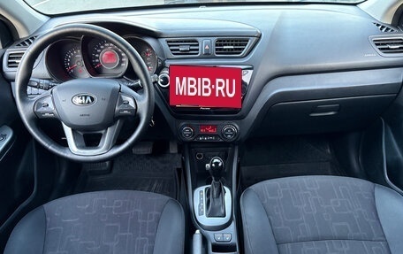 KIA Rio III рестайлинг, 2015 год, 985 000 рублей, 11 фотография