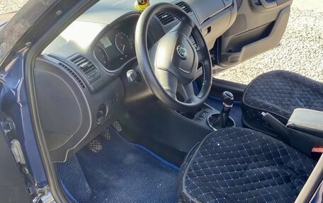 Skoda Fabia II, 2011 год, 415 000 рублей, 18 фотография