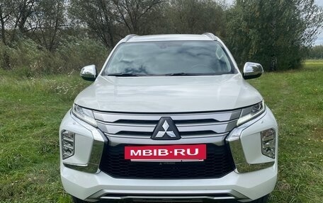 Mitsubishi Pajero Sport III рестайлинг, 2021 год, 4 550 000 рублей, 3 фотография