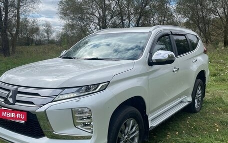 Mitsubishi Pajero Sport III рестайлинг, 2021 год, 4 550 000 рублей, 2 фотография