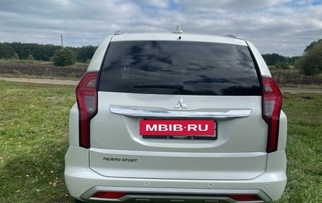 Mitsubishi Pajero Sport III рестайлинг, 2021 год, 4 550 000 рублей, 4 фотография