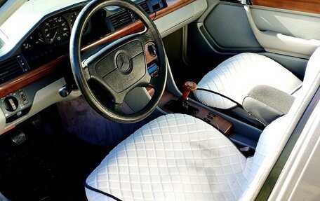 Mercedes-Benz W124, 1987 год, 250 000 рублей, 4 фотография