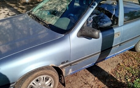 Opel Vectra A, 1990 год, 120 000 рублей, 4 фотография