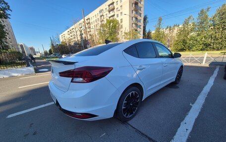 Hyundai Elantra VI рестайлинг, 2019 год, 1 300 000 рублей, 3 фотография