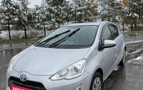 Toyota Aqua I, 2017 год, 1 250 000 рублей, 2 фотография