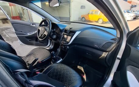 Hyundai Solaris II рестайлинг, 2013 год, 370 000 рублей, 5 фотография
