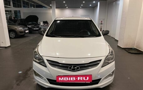 Hyundai Solaris II рестайлинг, 2015 год, 580 000 рублей, 8 фотография