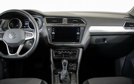 Volkswagen Tiguan II, 2021 год, 2 560 000 рублей, 11 фотография