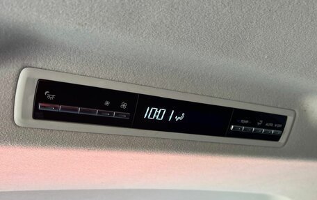 Toyota HiAce H300, 2019 год, 4 500 000 рублей, 27 фотография