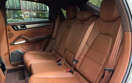 Porsche Cayenne III, 2022 год, 17 900 000 рублей, 39 фотография