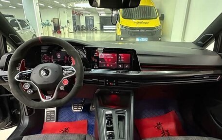 Volkswagen Golf GTI, 2022 год, 1 980 555 рублей, 6 фотография