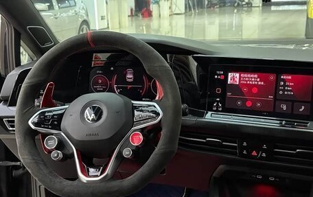 Volkswagen Golf GTI, 2022 год, 1 980 555 рублей, 7 фотография