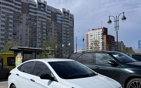 Hyundai Solaris II рестайлинг, 2011 год, 930 000 рублей, 1 фотография