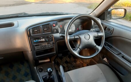 Nissan Expert, 1999 год, 330 000 рублей, 1 фотография