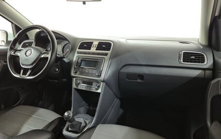 Volkswagen Polo VI (EU Market), 2016 год, 990 000 рублей, 11 фотография